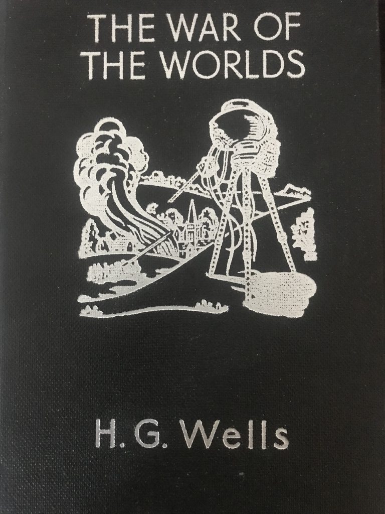 The War Of The Worlds - H G Wells - Book Review